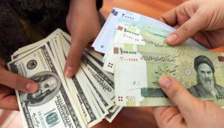 إيران تمنح بنكها المركزي صلاحيات التدخل في سوق النقد الأجنبي