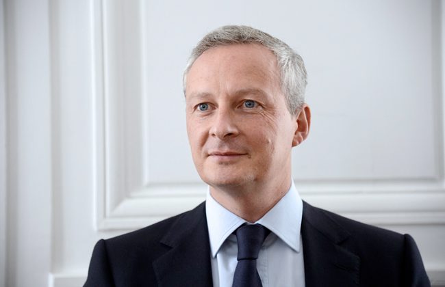 وزير المالية الفرنسي يناشد دايملر إعادة النظر في خطة بيع موقع هامباك
