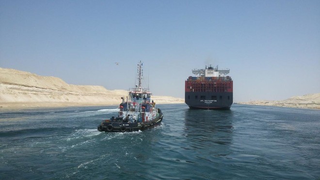 خفض رسوم السفن القادمة لميناء شرق بورسعيد