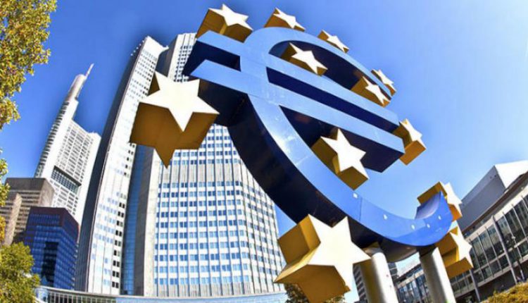 ثقة المستثمرين بمنطقة اليورو تسجل أقل مستوى في أكثر من 4 أعوام