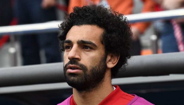 محمد صلاح يعزّي بضحايا المنيا