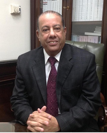 عبد العظيم حسين رئيس مصلحة الضرائب