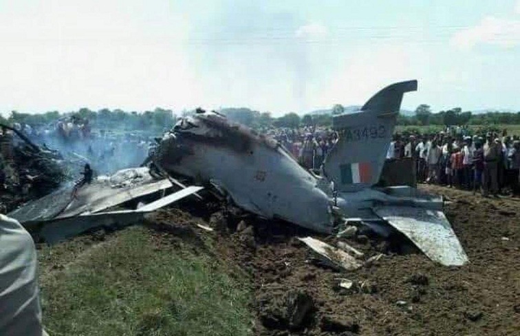 باكستان تعلن إسقاط طائرتين هنديتين.. وتؤكد لا نريد حرباً