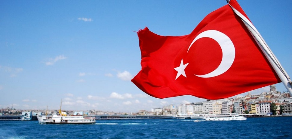 تركيا تقترض مليار دولار في إعادة فتح سندات تستحق في أبريل 2019