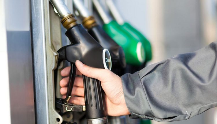 الأرجنتين تعلن رفع أسعار الوقود 4% بعد الهجوم على أرامكو السعودية