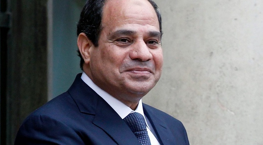 الرئيس السيسي يوجه تحية تقدير واعتزاز لكل عامل وعاملة في أرجاء مصر على جهودهم المتميزة