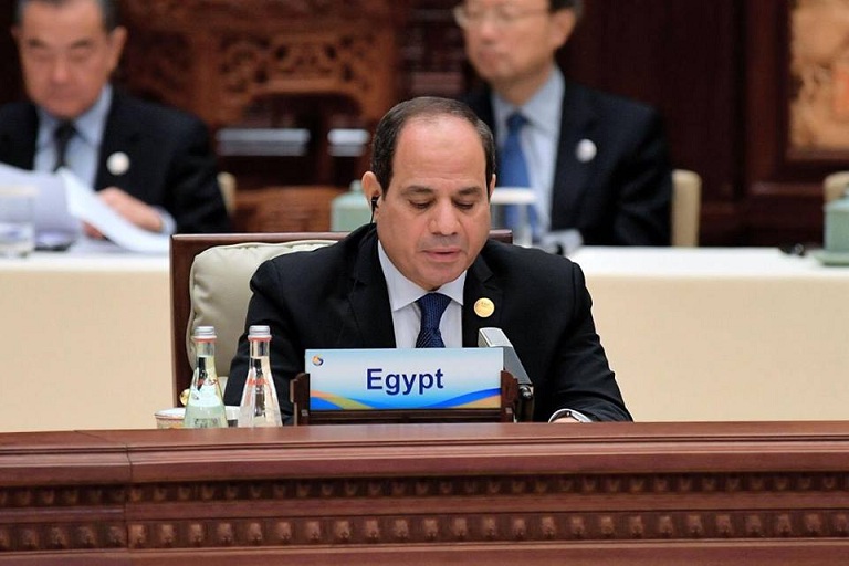 السيسي: استراتيجية لتحويل مصر إلى مركز إقليمي للطاقة ونقل البيانات