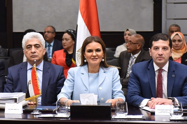الجانب المصري المشارك في الاجتماع