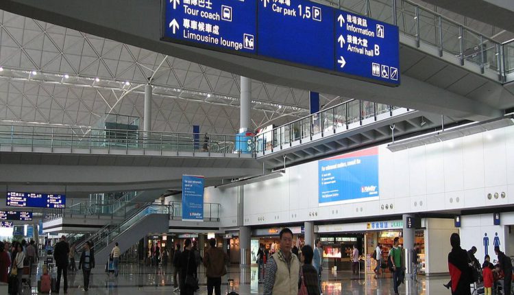 إلغاء جميع رحلات مطار هونج كونج مع تصاعد الاحتجاجات