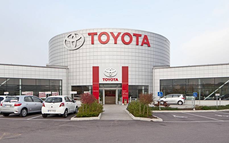 تويوتا موتور تستأنف تشغيل مصانعها في اليابان غدا الاثنين