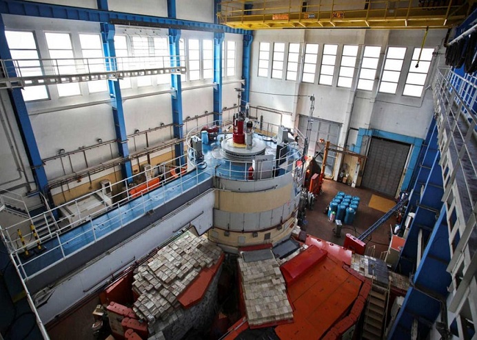 شركة تفيل الروسية توقع عقد تزويد مفاعل بودابست البحثي بالوقود النووي