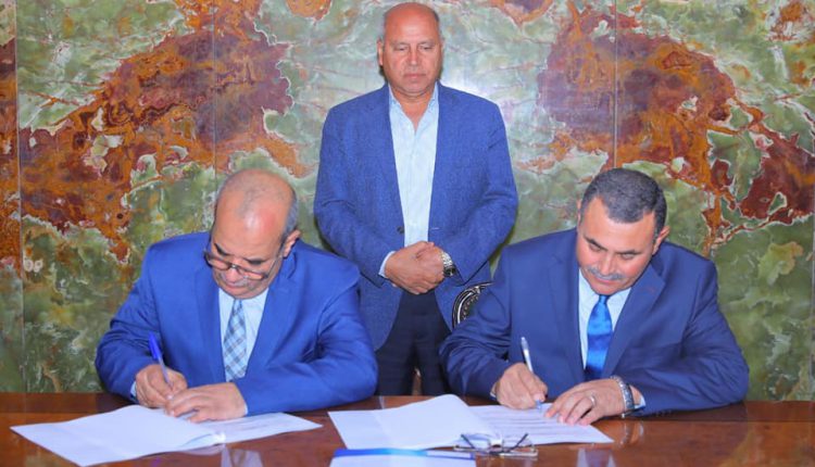 وزير النقل يشهد توقيع عقد إتفاق إدارة وتشغيل وصيانة العبارتين القاهرة والرياض