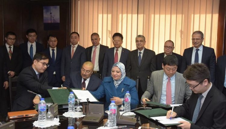 الكهرباء توقع عقد مشروع تطوير التحكم الإقليمي للقاهرة الكبرى بقيمة 1.2 مليار جنيه