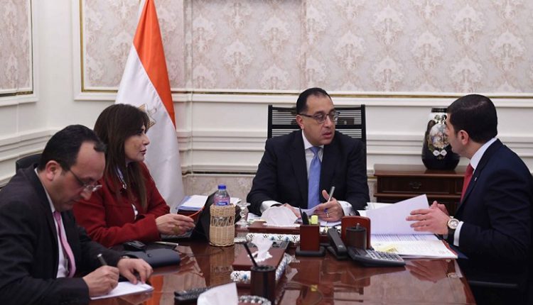 رئيس الوزراء يستعرض تقريرا حول تحسين مناخ الاستثمار في مصر خلال الشهرين الماضيين