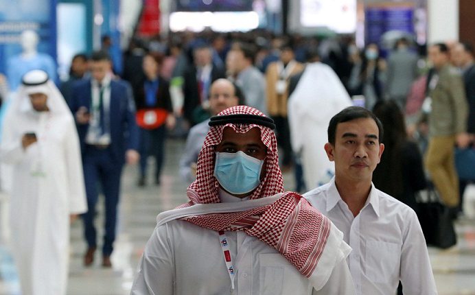 الإمارات تسجل أكثر من 2500 إصابة بفيروس كورونا خلال 24 ساعة