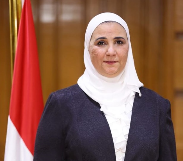 وزيرة التضامن: طرح بطاقات ميزة من بنك ناصر لتسويق الدفع الإلكتروني