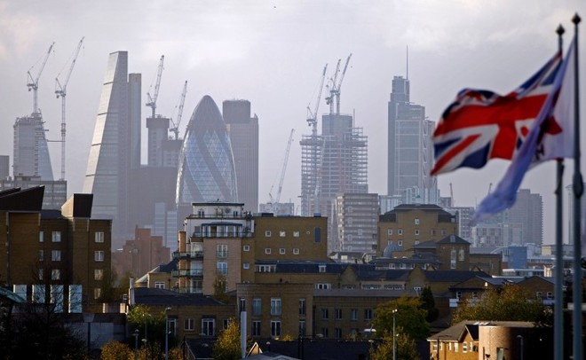 بريطانيا تعلن رفع أسعار الطاقة بنسبة 80% بسبب نقص إمدادات الغازضد روسيا