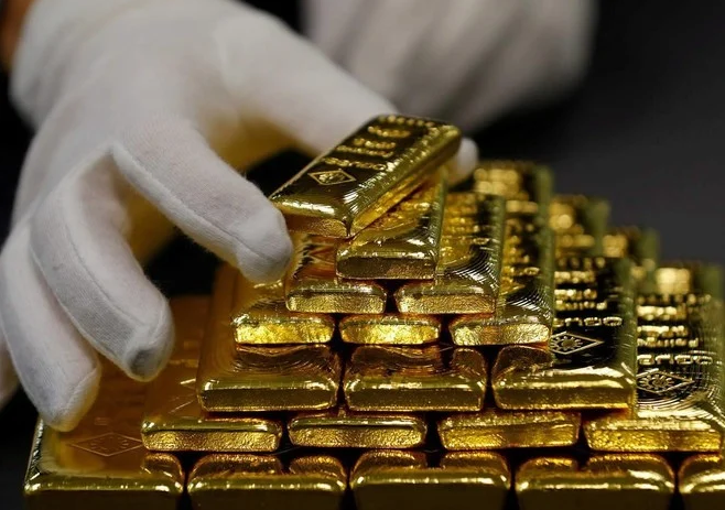 أسعار الذهب ترتفع مع إقبال على الملاذات الآمنة وسط التوتر بالشرق الأوسط