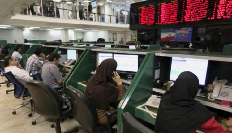 سوق الأسهم الإيرانية تصعد لمستوى قياسي وسط تحذيرات من فقاعة