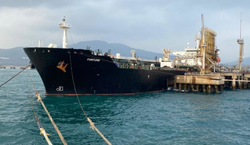 أمريكا تحتجز 4 شحنات وقود إيرانية في الطريق إلى فنزويلا