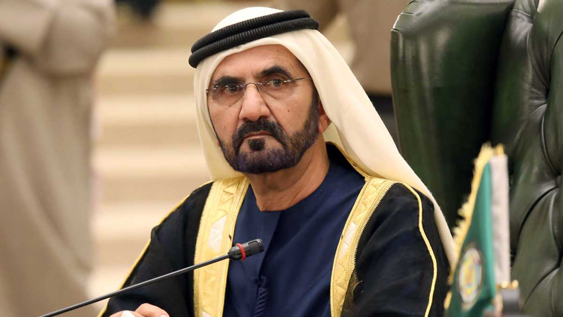 محمد بن راشد يصدر قانونا بشأن الضريبة على المصارف الأجنبية العاملة في إمارة دبي