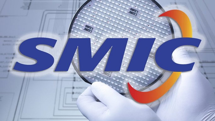 انخفاض أرباح SMIC الصينية للرقائق 80% بالربع الثالث
