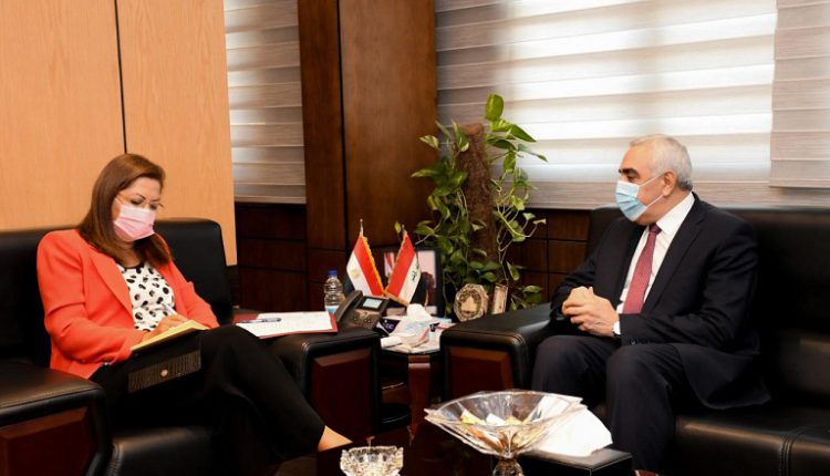 وزيرة التخطيط تناقش مع سفير العراق سبل تعزيز أوجه التعاون المشترك