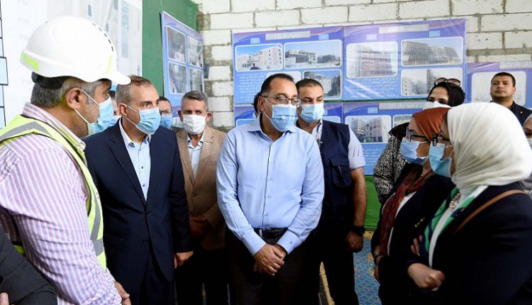 رئيس الوزراء يتفقد الأعمال الإنشائية لمشروع مركز علاج الأورام بكفر الشيخ