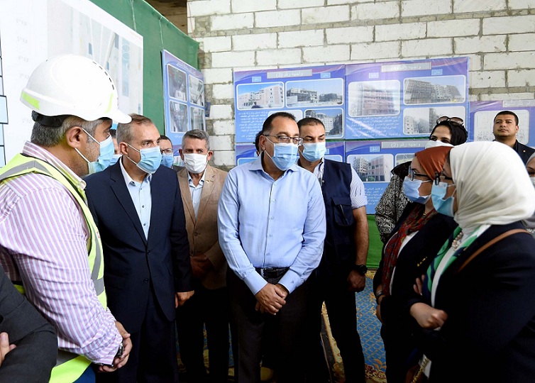رئيس الوزراء يتفقد الأعمال الإنشائية لمشروع مركز علاج الأورام بكفر الشيخ