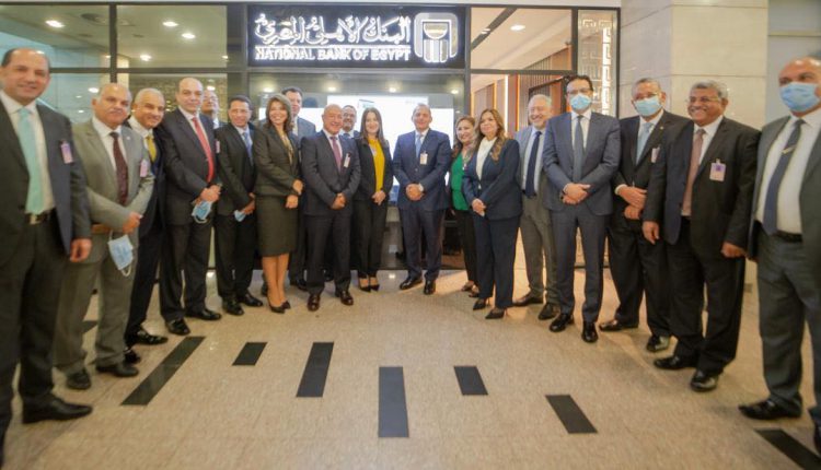البنك الأهلي يفتتح أول استراحة عملاء الأهلي بلاتينوم بمطار القاهرة الدولي