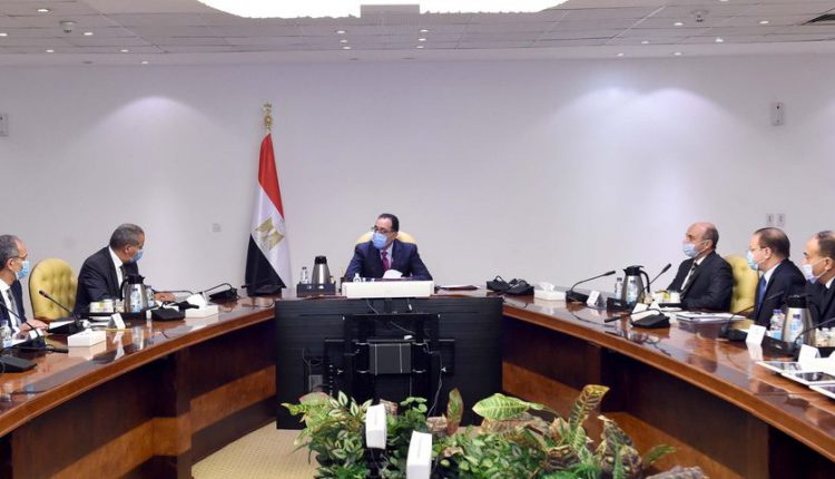 رئيس الوزراء يتابع جهود توفير الخدمات من خلال منصة مصر الرقمية