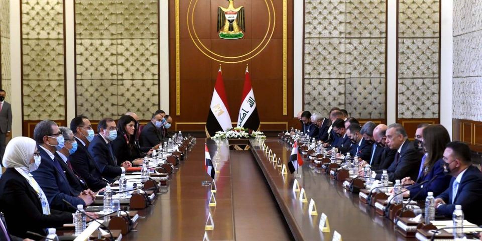 رئيس وزراء العراق يدعو الشركات المصرية للمشاركة في إعادة الإعمار