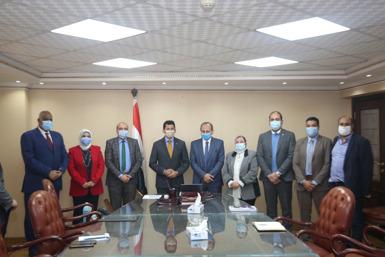 وزيرا الشباب والاتصالات يشهدان توقيع بروتوكول تعاون لتنفيذ مبادرة مصر الرقمية