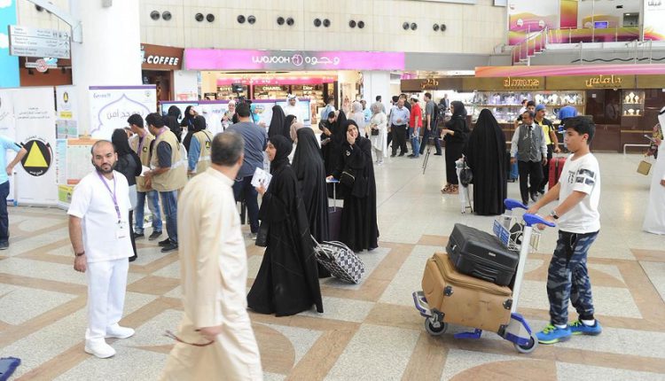 الكويت تعيد فتح مجالها الجوي 24 ساعة لتسهيل عودة المواطنين
