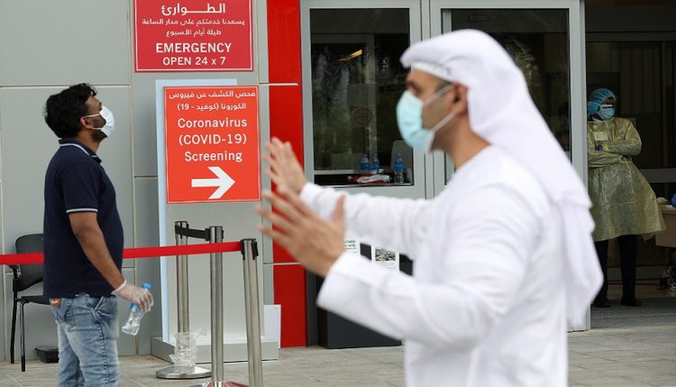 دول الخليج تعيد تشديد الإجراءات الاحترازية مع ازدياد الإصابات بفيروس كورونا