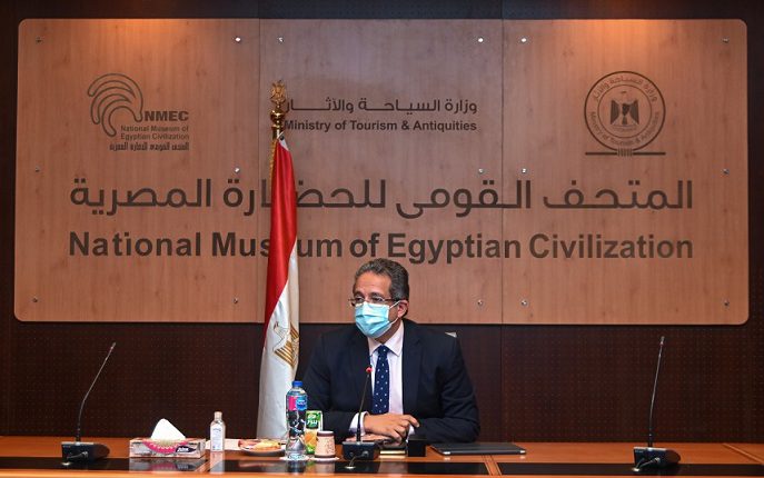 وزير السياحة والآثار يترأس اجتماع مجلس إدارة متحف الحضارة