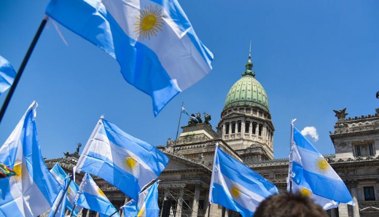 الأرجنتين تسدد دفعة من قرض لصندوق النقد الدولي جزئيا باليوان الصيني
