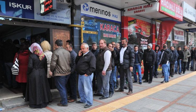 معدل البطالة في تركيا يرتفع إلى 10.2% خلال أكتوبر