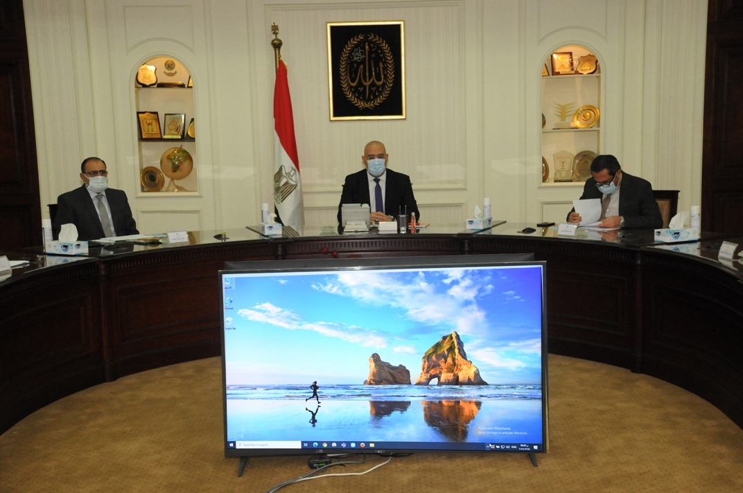 وزير الإسكان ومستشار الرئيس للتخطيط العمراني يتابعان خطط التنمية بساحل البحر الأحمر وجنوب سيناء