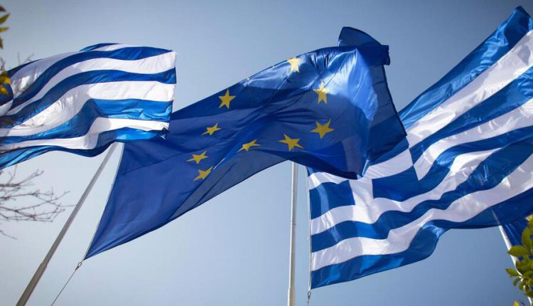 اليونان تنتقد الاتحاد الأوروبي بسبب لقاحات كورونا