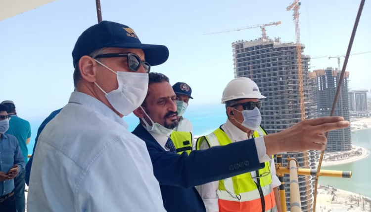 السفير الألماني بالقاهرة يزور العلمين الجديدة للتعرف على الفرص الاستثمارية بالمدينة