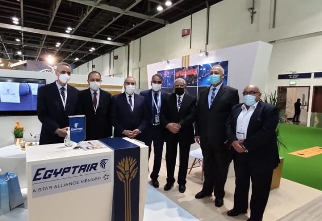 وزير الطيران يشارك في معرض السفر العربي