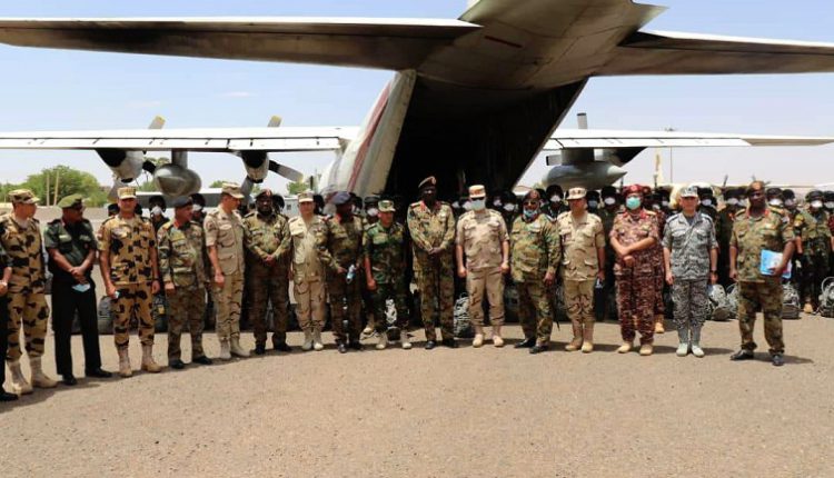 عناصر مشتركة من القوات المسلحة المصرية والسودانية
