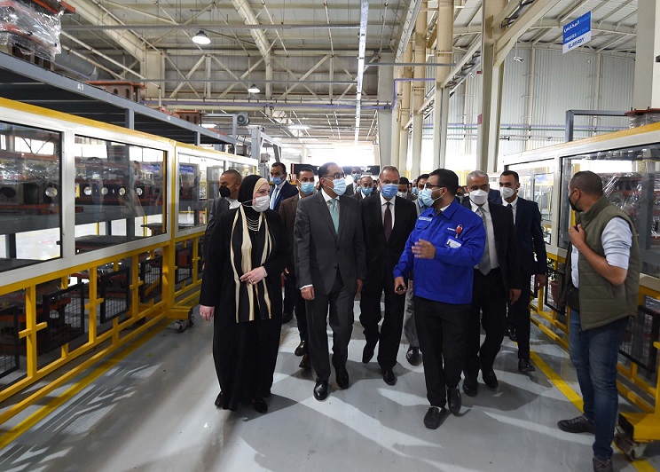 رئيس الوزراء ووزيرة الصناعة يفتتحان المجمع الصناعي لمجموعة العربي بالقليوبية