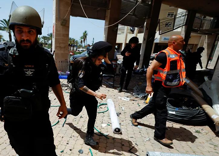 استمرار القصف العنيف على قطاع غزة ودفعات من الصواريخ باتجاه المدن الإسرائيلية
