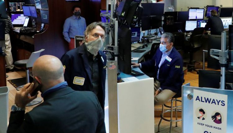 الأسهم الأمريكية تغلق على ارتفاع بعد تباطؤ التضخم