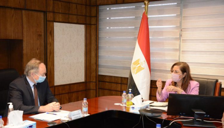 هالة السعيد: الحكومة تعمل على تعزيز القدرة التنافسية لصادرات مصر