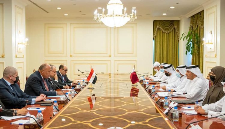 اتفاق مصري قطري على إعادة تفعيل أطر التعاون الثنائي