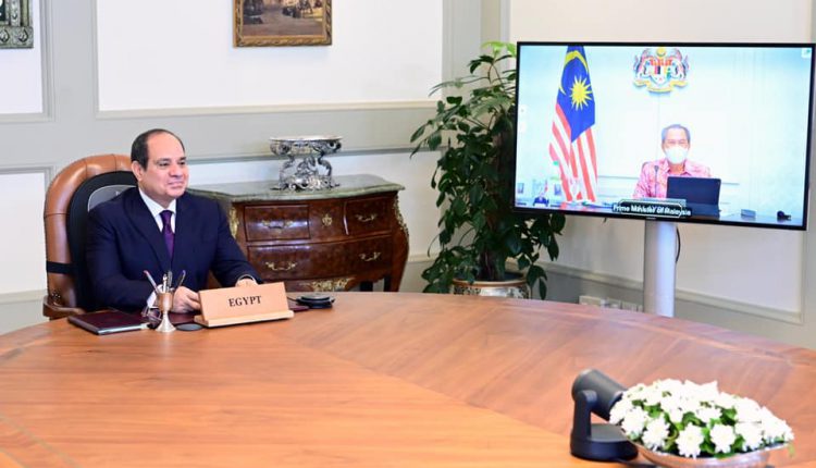 السيسي يتلقى اتصالا هاتفيا من رئيس وزراء ماليزيا لبحث تطوير العلاقات بين البلدين