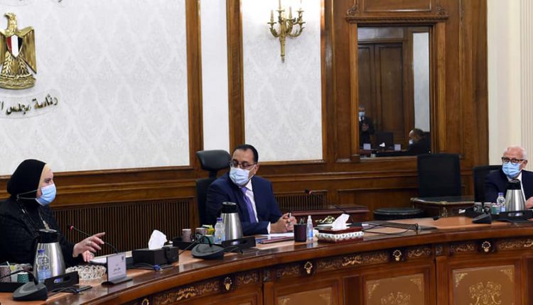 رئيس الوزراء يتابع الموقف التنفيذي للمناطق الصناعية بمحافظة بورسعيد